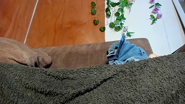 adhara hotter online show from March 8, 2:04 am