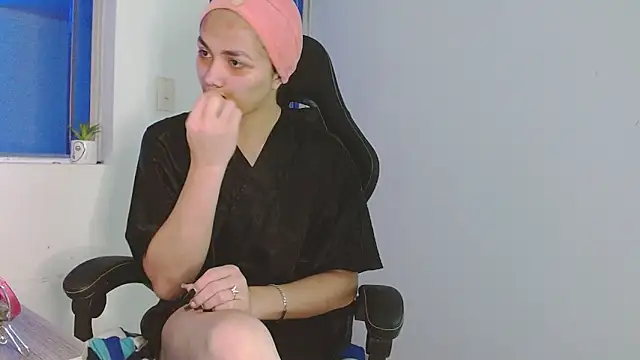 giuliana andrade online show from March 13, 12:49 am