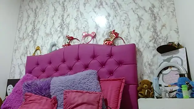 AlexaFontana online show from April 21, 1:53 am