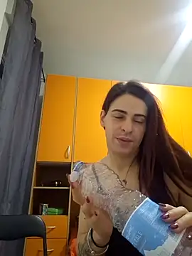 perla97 online show from March 31, 10:23 pm