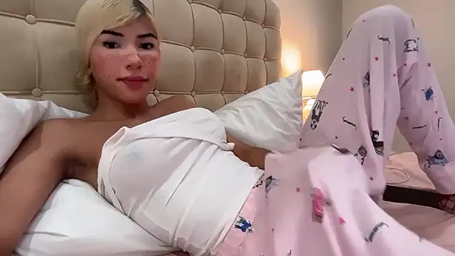 valeri-bigcock online show from November 26, 10:34 pm