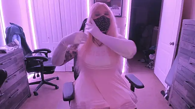 Sissydream123 online show from December 10, 6:07 am