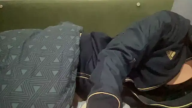 alarasissy online show from April 19, 10:34 pm