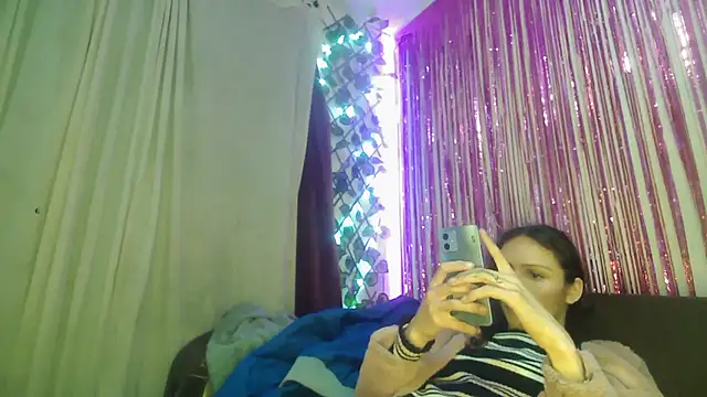 princesskitty111 online show from October 27, 8:22 am