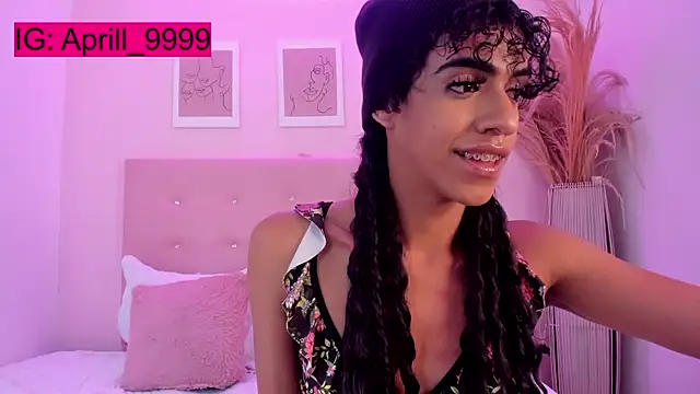 APRILL FOXX online show from December 13, 7:53 pm