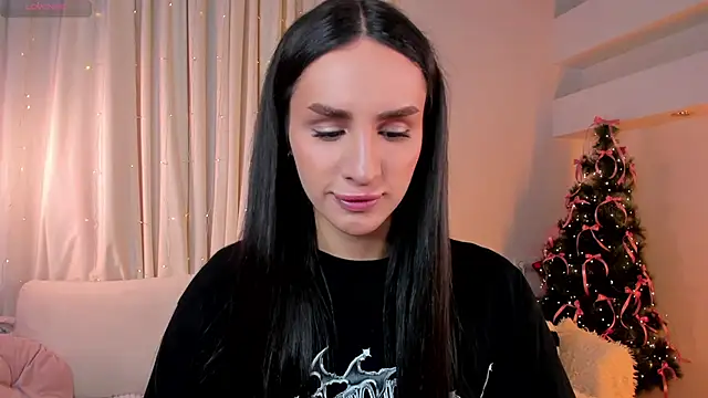 Kim Oberlin  online show from December 22, 4:12 pm