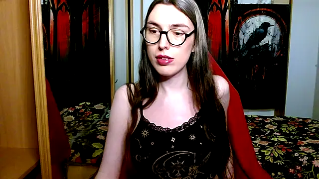 Snapshot of bluerose00 chatting on October 3, 8:20 pm bluerose00 online show from October 3, 8:20 pm