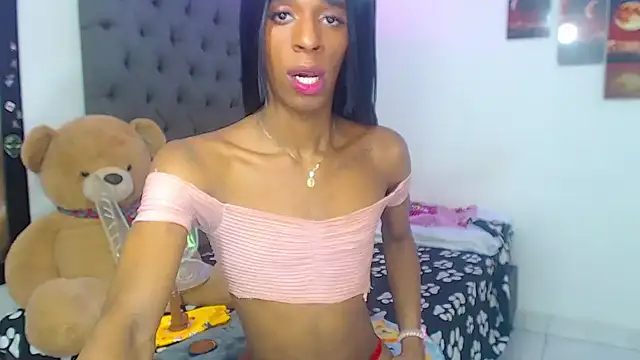 lucianadolll online show from December 2, 10:46 pm