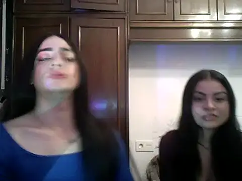Snapshot of EDUARDA4 chatting on January 12, 12:18 am EDUARDA4 online show from January 12, 12:18 am