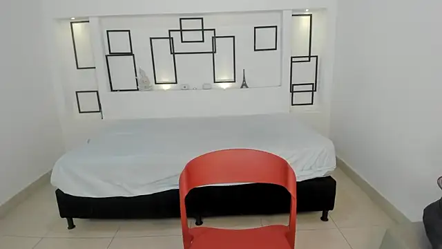 NamoiSmith online show from February 7, 5:41 am