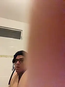 NikkelSofia online show from March 29, 8:37 am