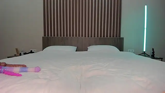 blaire  18 online show from April 23, 1:35 am