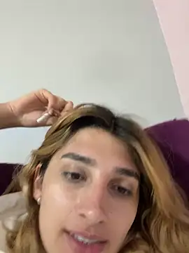 Queensara  online show from February 25, 1:20 am