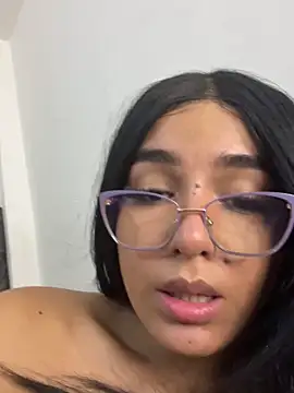 Gabrielahot75 online show from April 3, 10:19 pm