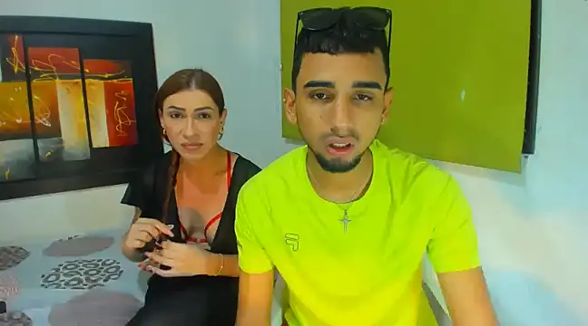 sweethoneytsx online show from March 14, 2:26 am