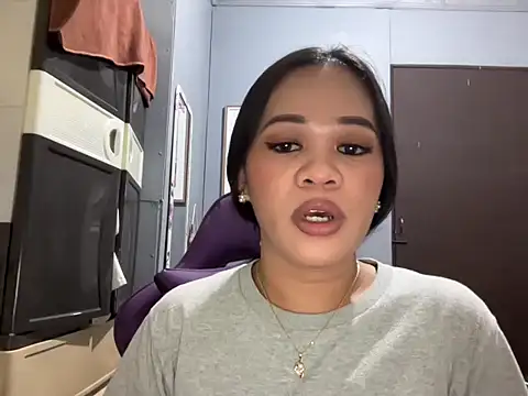 SophiaCourthaway online show from September 30, 4:07 pm