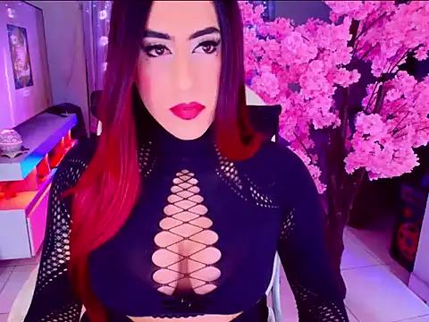 latexgoddes online show from October 18, 5:27 pm