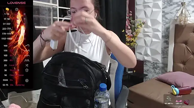 couple and sex online show from February 19, 11:25 pm