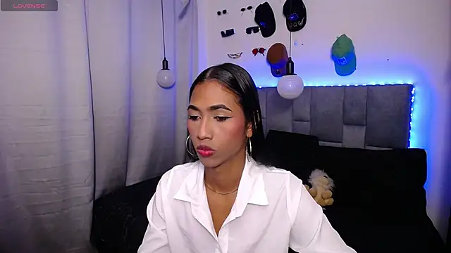 Alissemasiel online show from November 28, 10:33 pm