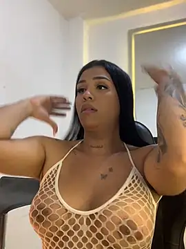 tinalove7 online show from April 11, 10:46 pm