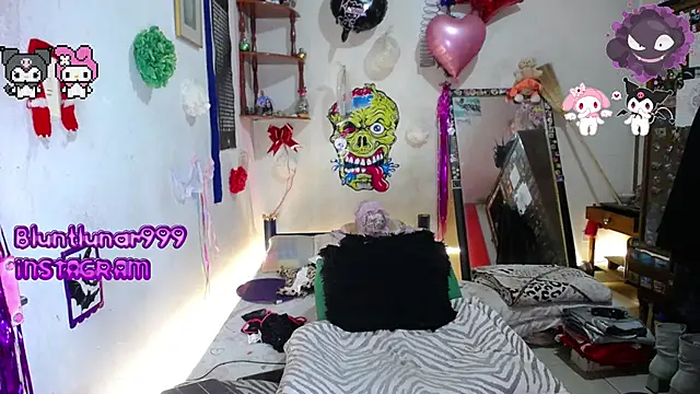 purplekattlyn online show from March 5, 7:55 pm