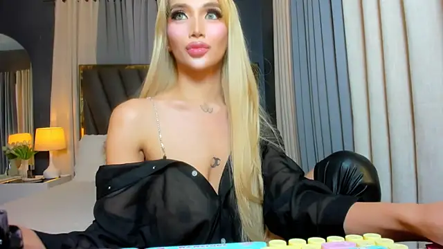 KylieSonique online show from June 14, 3:19 am