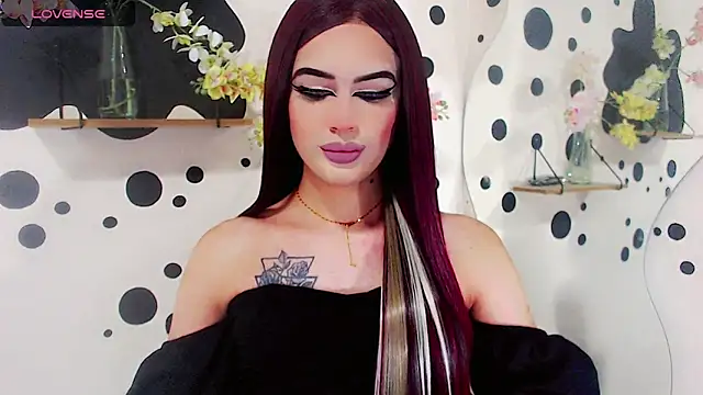 IvanaColizon BigCock online show from May 2, 1:05 pm