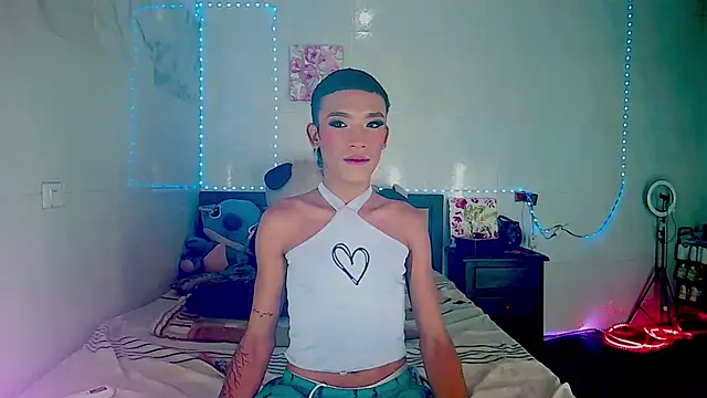 KimberlyXtreme online show from October 24, 8:25 pm