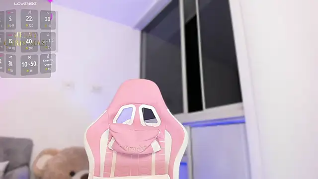 Saammy 19 online show from December 5, 8:09 am