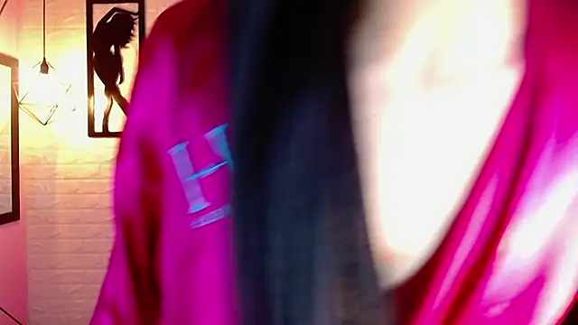 agatha rodriguez online show from April 21, 7:09 pm