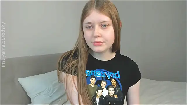 Snapshot of YamatoBrodsky chatting on October 23, 6:01 pm YamatoBrodsky online show from October 23, 6:01 pm