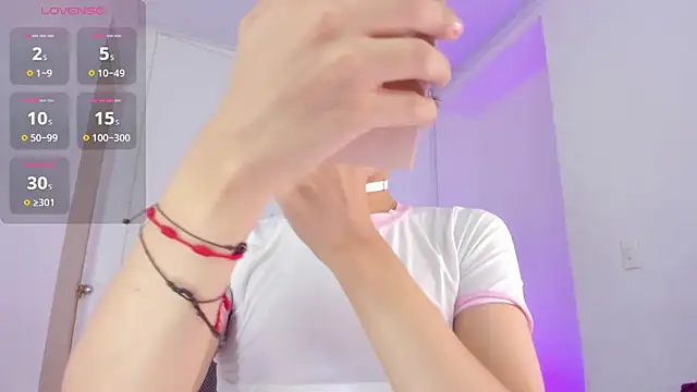 Brithanycullen online show from February 12, 4:08 am