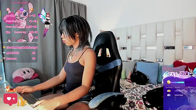 cherryboom23 online show from April 21, 1:42 am