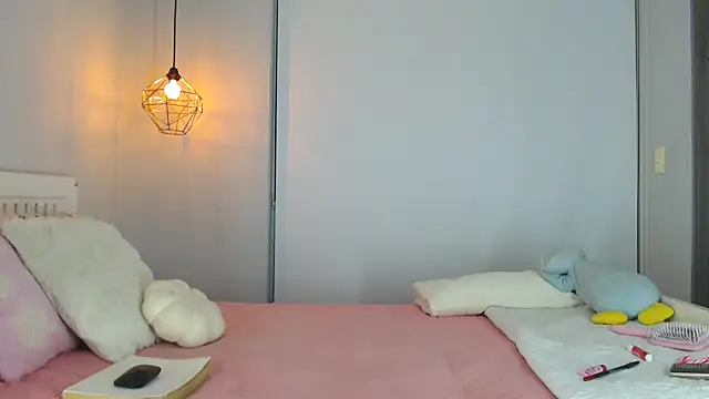 Tiana Paez1 online show from January 19, 2:53 am