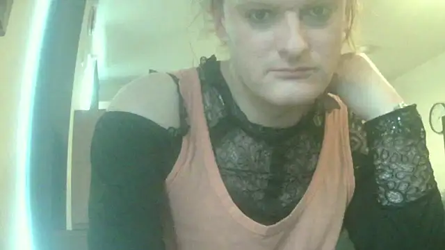 avamaxwell online show from May 13, 3:10 pm