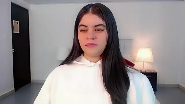 maddissonivanova online show from March 15, 7:28 pm