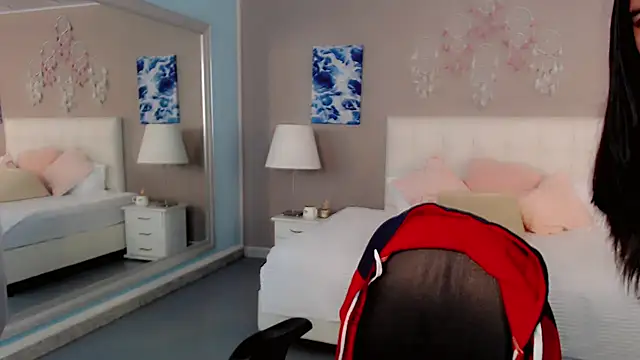 maddissonivanova online show from March 28, 7:16 pm