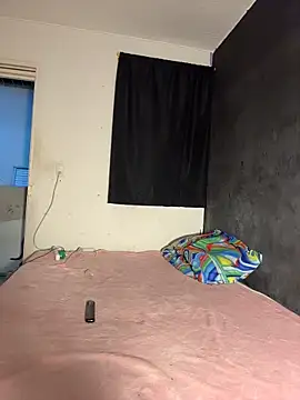 cam11 07 online show from April 23, 10:34 pm