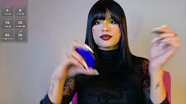 NATASHAA WINZ online show from October 12, 7:00 am