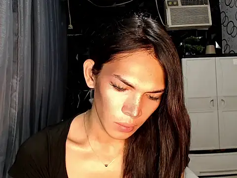 ladyhotcuming online show from June 21, 9:29 pm