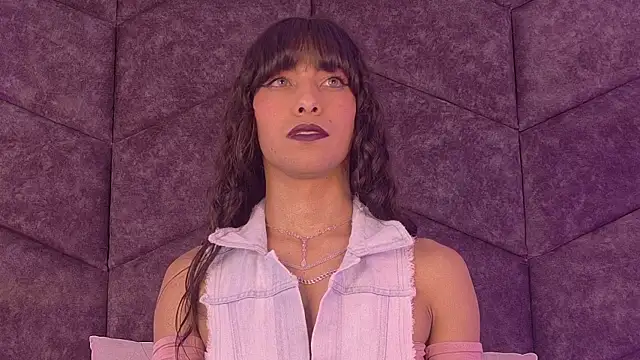 TiffValentinee  online show from October 4, 2:56 am