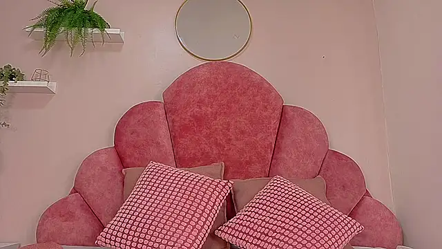 TiffValentinee  online show from October 21, 7:59 pm