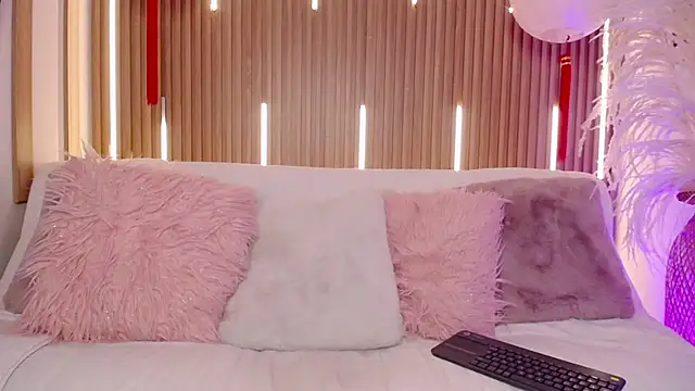 MylaDreams online show from January 14, 3:48 am