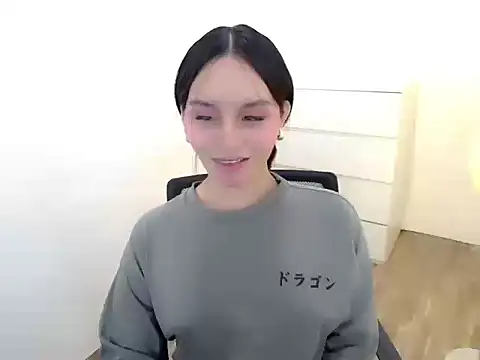 holly tabby online show from September 19, 8:58 pm