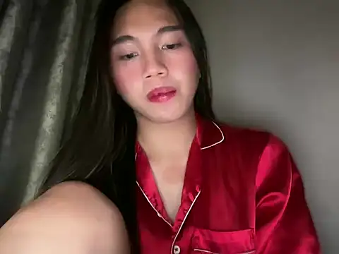 kat mire online show from April 23, 6:43 pm