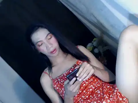 Snapshot of xyourdreamtrans chatting on September 19, 3:12 am xyourdreamtrans online show from September 19, 3:12 am