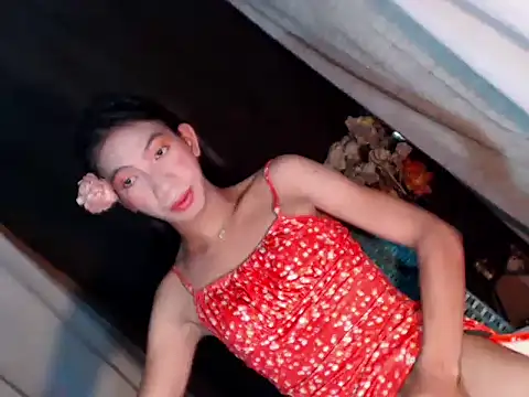 Snapshot of xyourdreamtrans chatting on September 22, 5:35 am xyourdreamtrans online show from September 22, 5:35 am