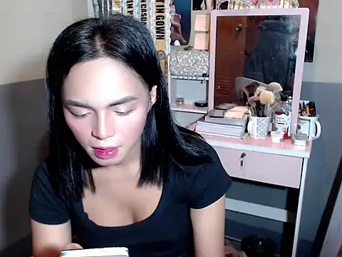 miya khali online show from October 28, 5:22 pm