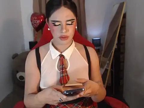 RebeccaTs online show from April 29, 4:56 pm