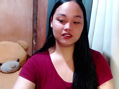  Lylia online show from February 6, 9:42 pm